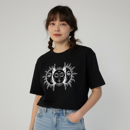 Camiseta Oversized Sol & Lua – Naerya