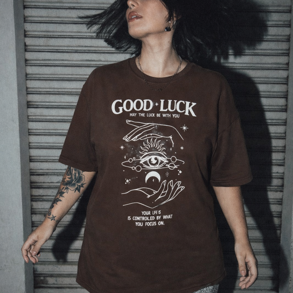 Camiseta Oversized Good Luck Streetwear - Naerya