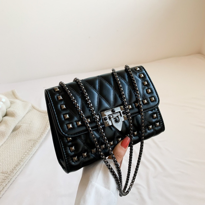 Bolsa Jennie de Ombro com Rebites - Naerya