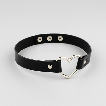 Choker Coração de Couro Ecológico - Naerya